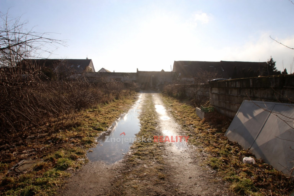 Prodej stavebního pozemku 498 m², Kuchařovice